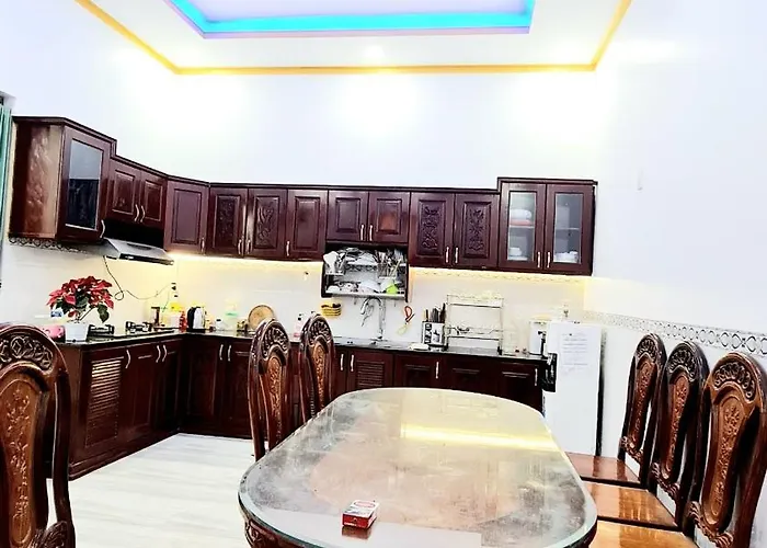 - Canary Bảo Khách sạn