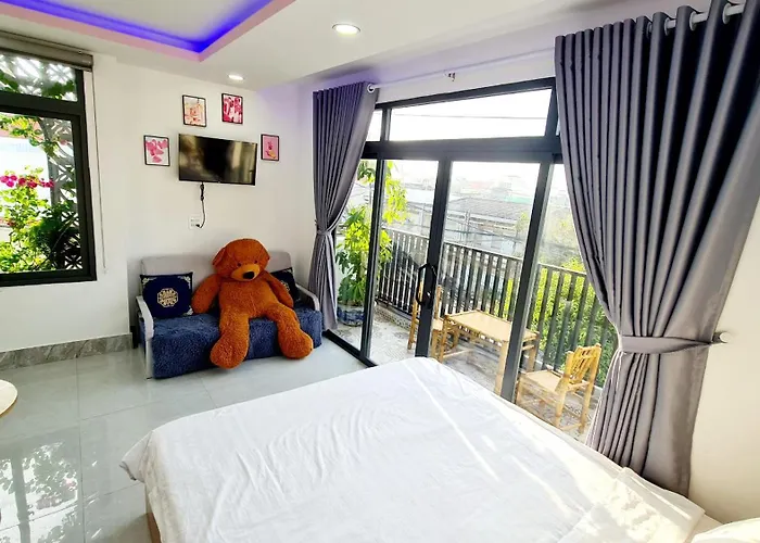 - Canary Bảo Khách sạn