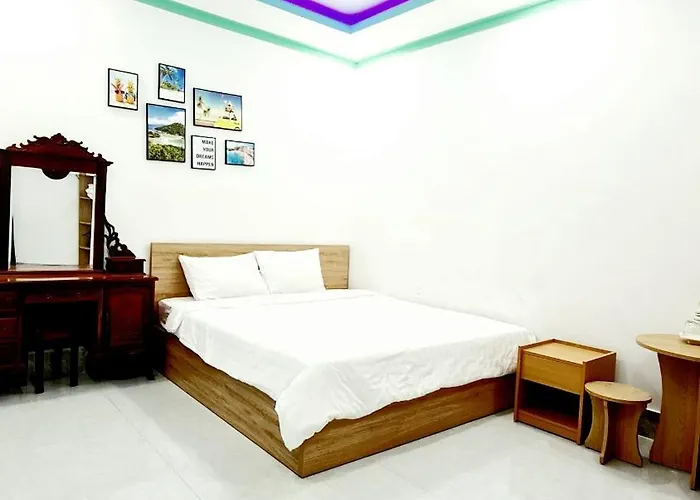 - Canary Bảo Khách sạn