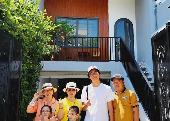 - Canary Bảo Khách sạn 3*